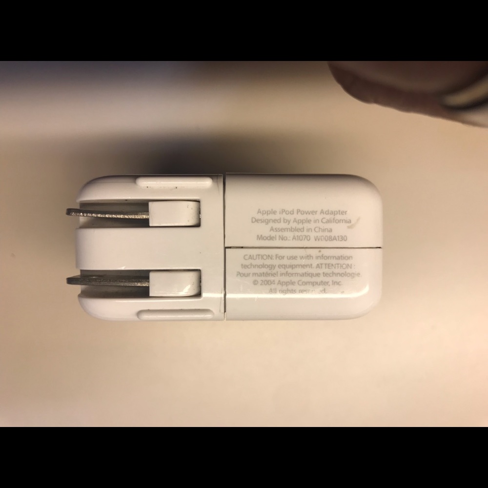 Apple power adapter power block - Picture 4 of 4
